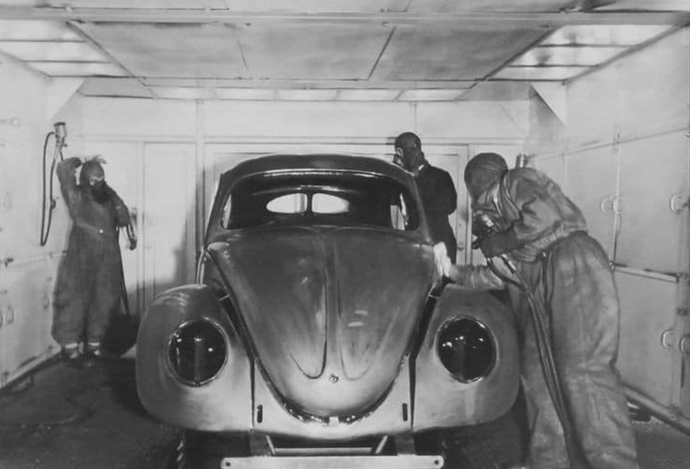 This 
        split-window Beetle bodyshell looks like it is smiling