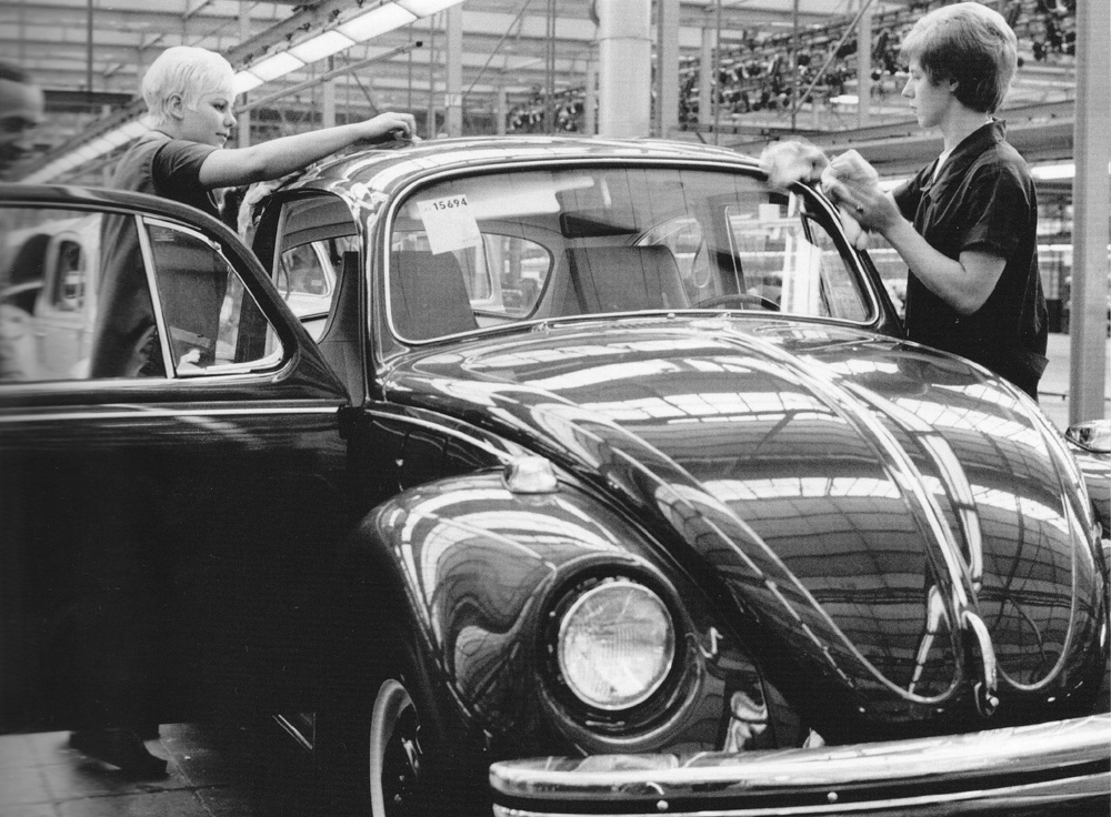 Final 
        assembly line at Volkswagenwerk Emden